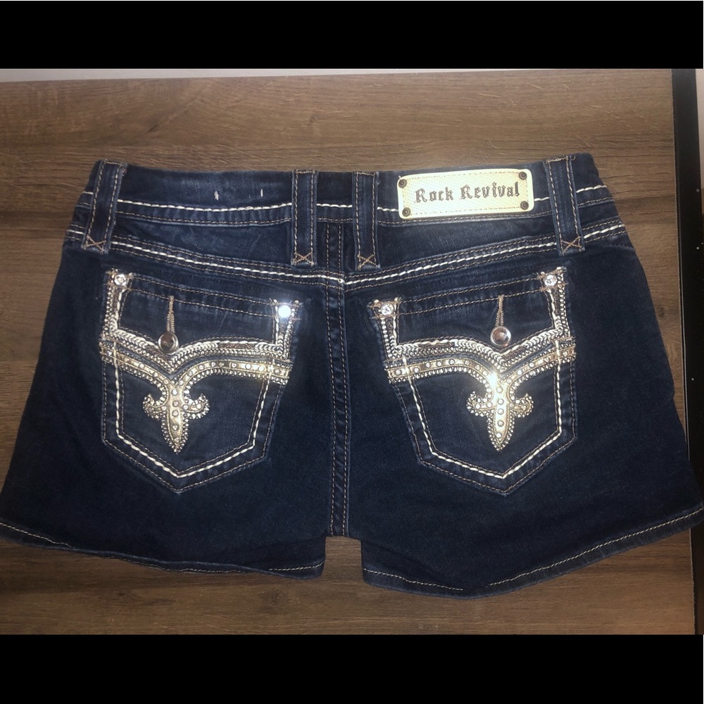 Rock Revival Betty Jean shorts.